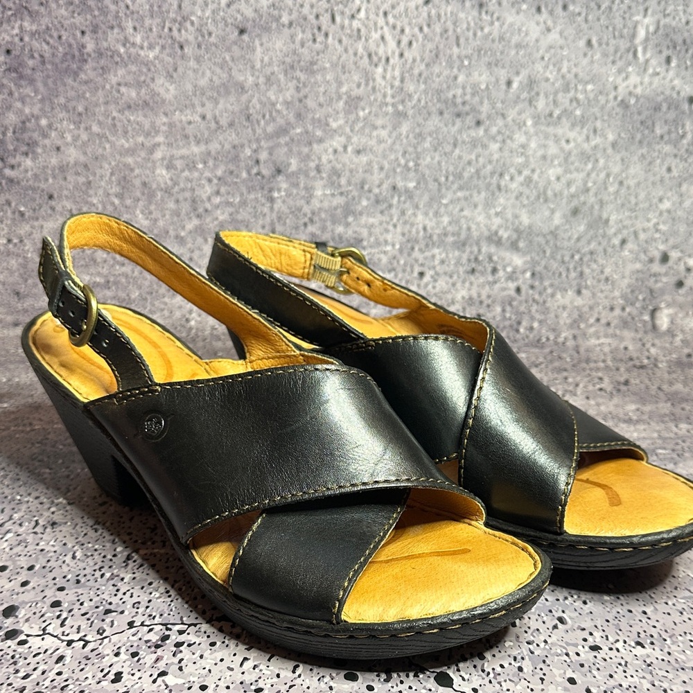 Born Black Leather Slingback Sandals • Comfort Footbed • Size 8